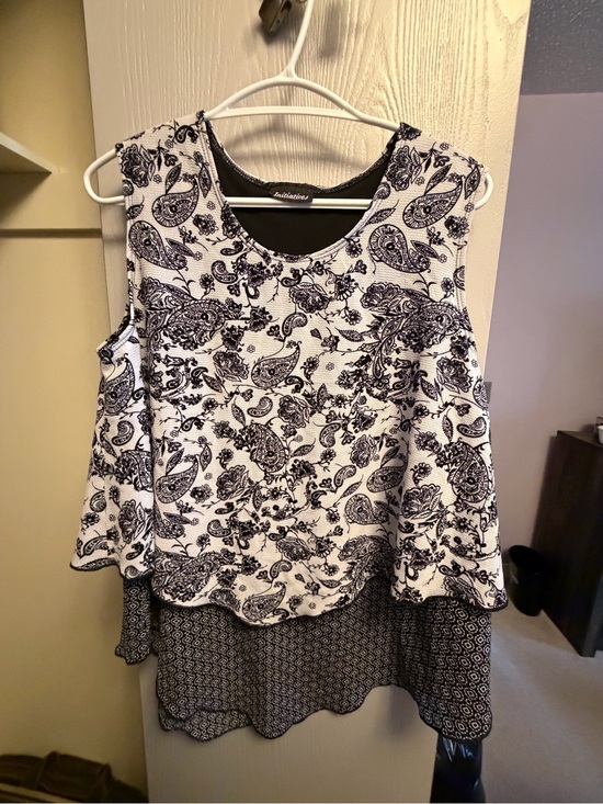Abella Tops - Abella Black & White Paisley Layered Sleeveless Tunic Top